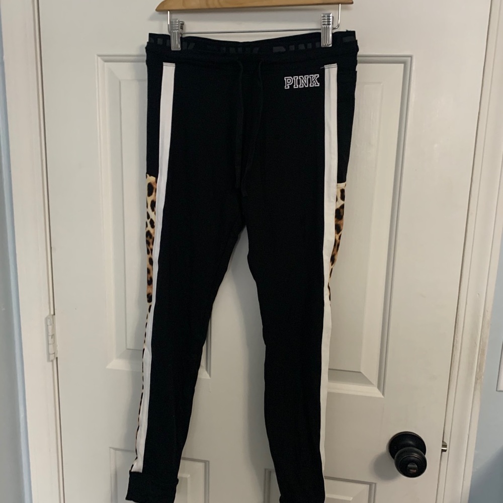 VS Pink lounge set, XS/S, WITH TAGS